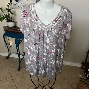 NWT Croft & Barrow Floral Gray Pajama Top - M